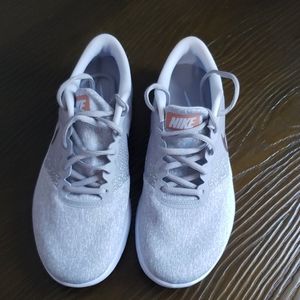 Nike womens sneakers